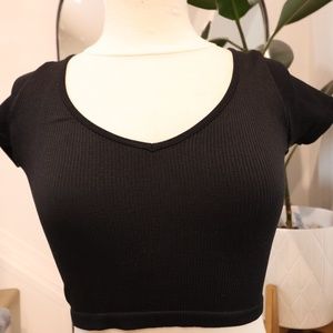Aéropostale ribbed black crop top size small